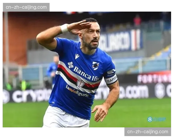 特写:39岁的夸利亚雷拉在替补席上为桑普多利亚的进球振臂高呼 特写:39岁的夸利亚雷拉在替补席上为桑普多利亚的进球振臂高呼